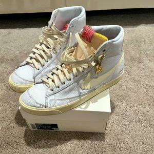 Nike Blazer Mid ‘77 “POPCORN” VNTG